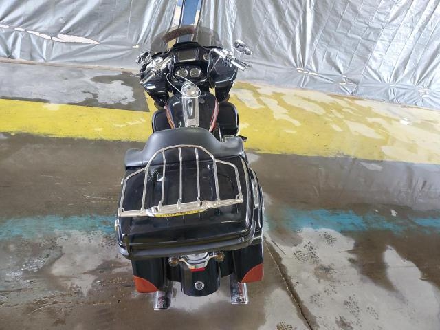 2015 HARLEY-DAVIDSON FLTRUSE CV 1HD1TAN1XFB950882