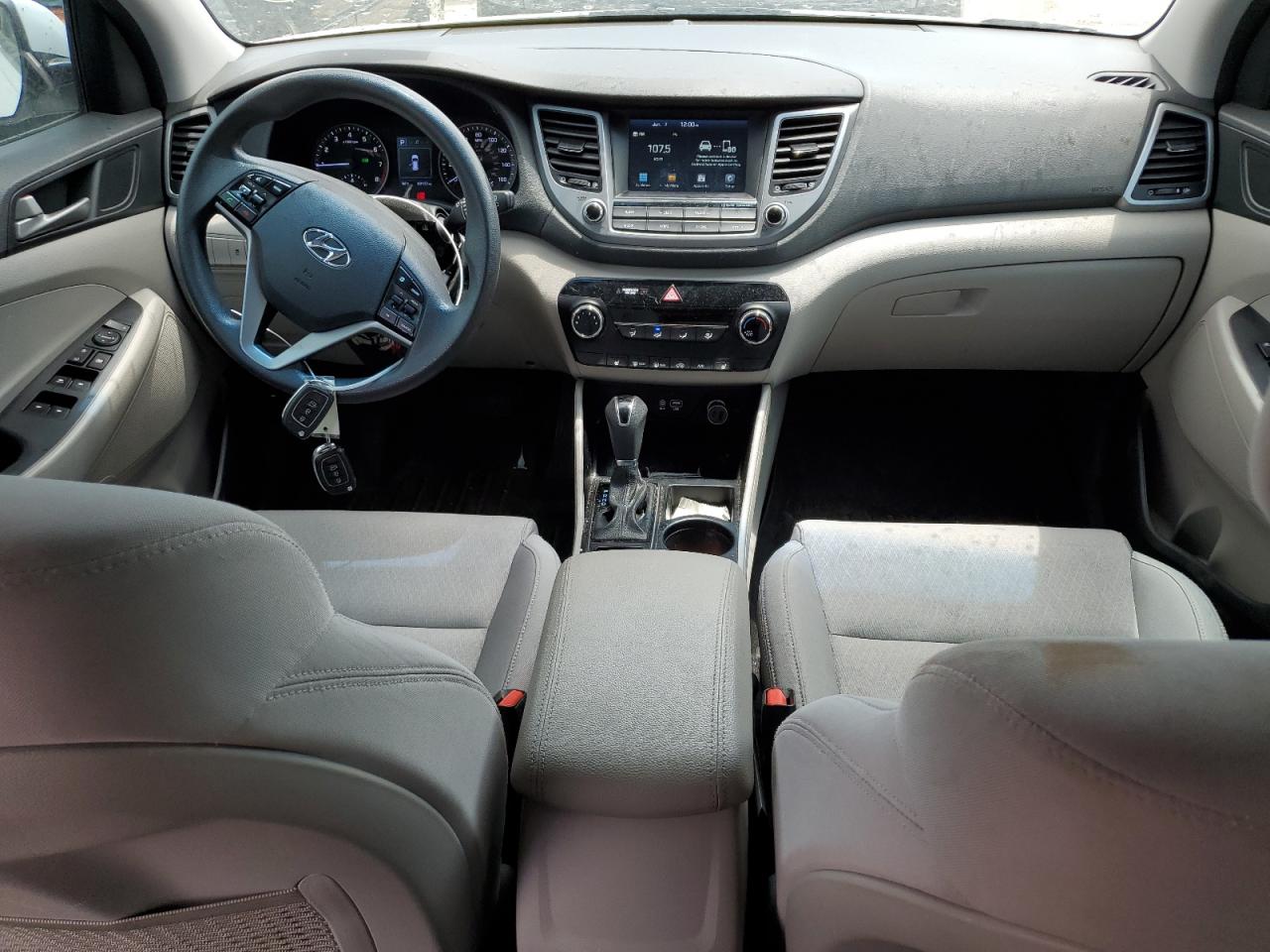 KM8J3CA45JU748215 2018 Hyundai Tucson Sel