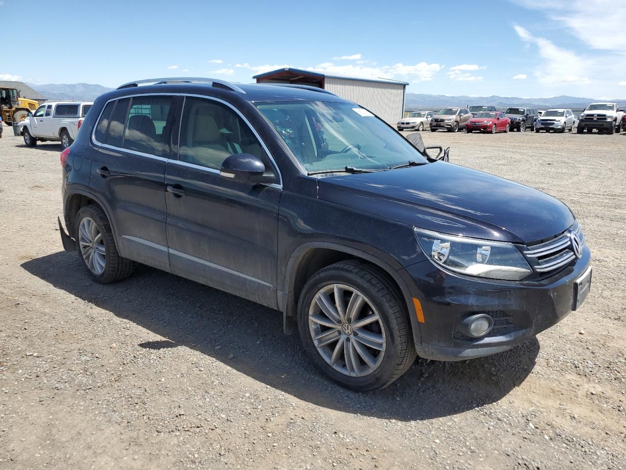 2012 Volkswagen Tiguan S vin: WVGBV7AX7CW603328