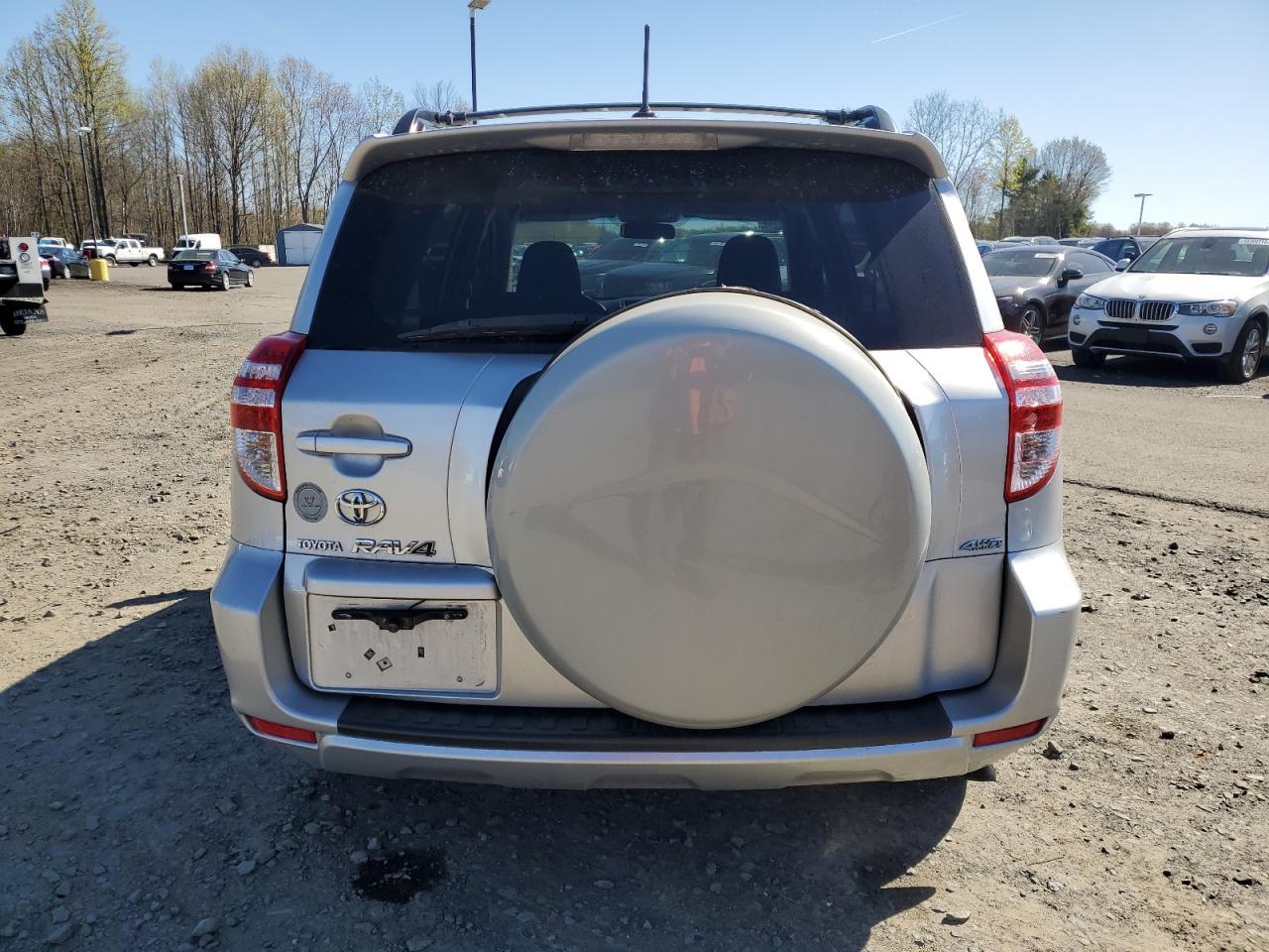 2T3RF4DV8AW029746 2010 Toyota Rav4 Sport