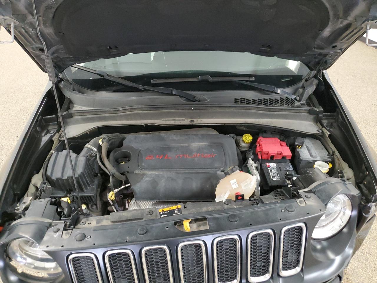 ZACCJABB4JPJ22237 2018 Jeep Renegade Latitude