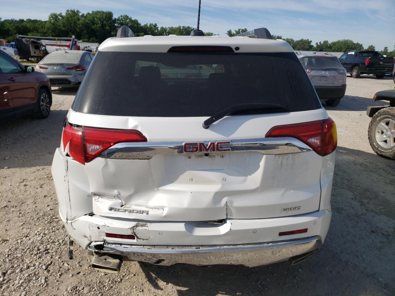 1GKKNXLS5HZ232704 2017 GMC Acadia Denali