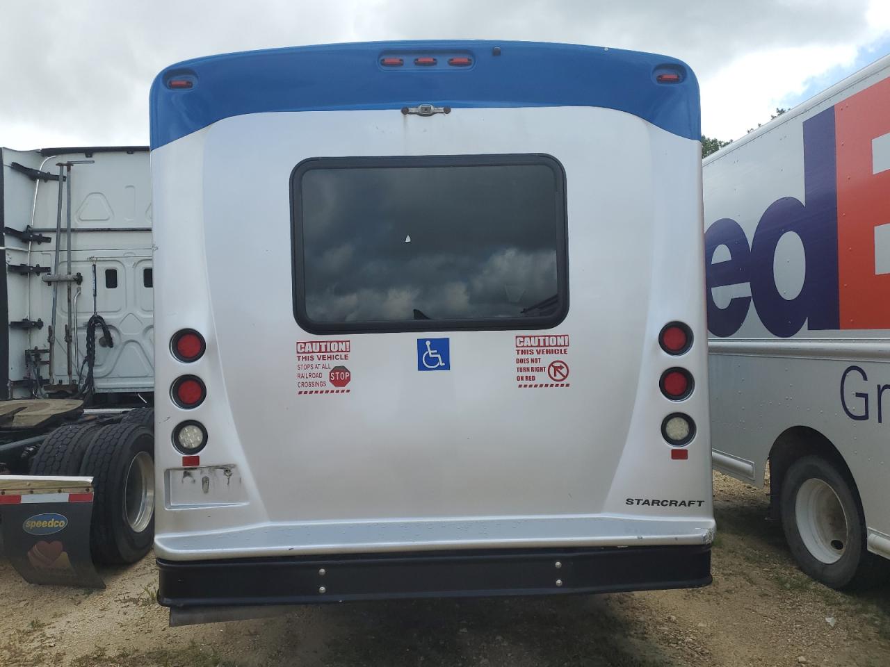 1FDEE3F69KDC37467 2019 Ford Econoline E350 Super Duty Cutaway Van