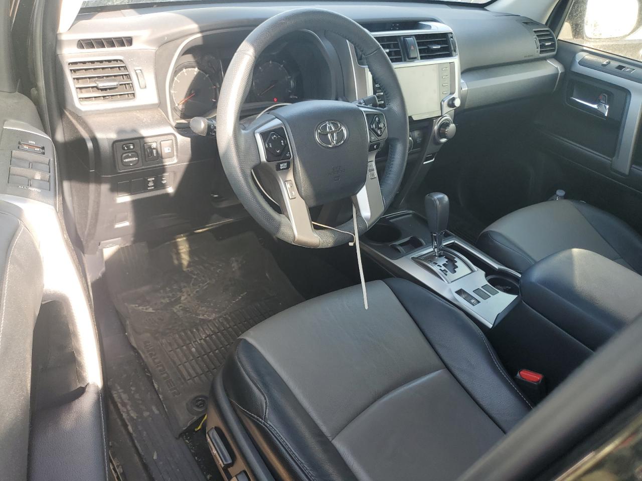 JTEEU5JR7N5254606 2022 Toyota 4Runner Sr5