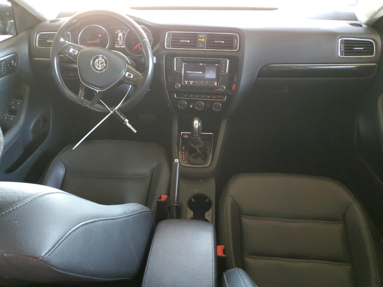 3VWL17AJ3HM404944 2017 Volkswagen Jetta Sel