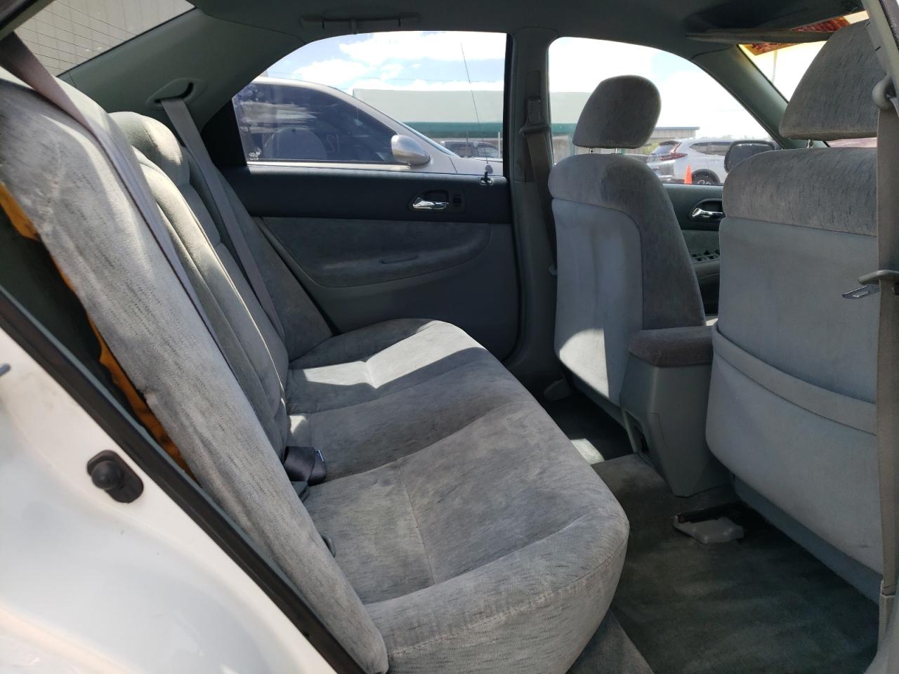 1HGCE6646SA015242 1995 Honda Accord Lx