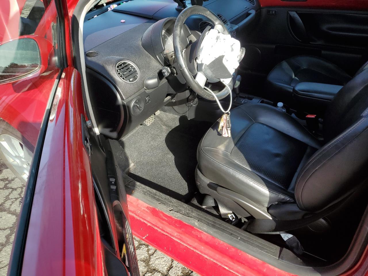 3VWPG3AG7AM029398 2010 Volkswagen New Beetle