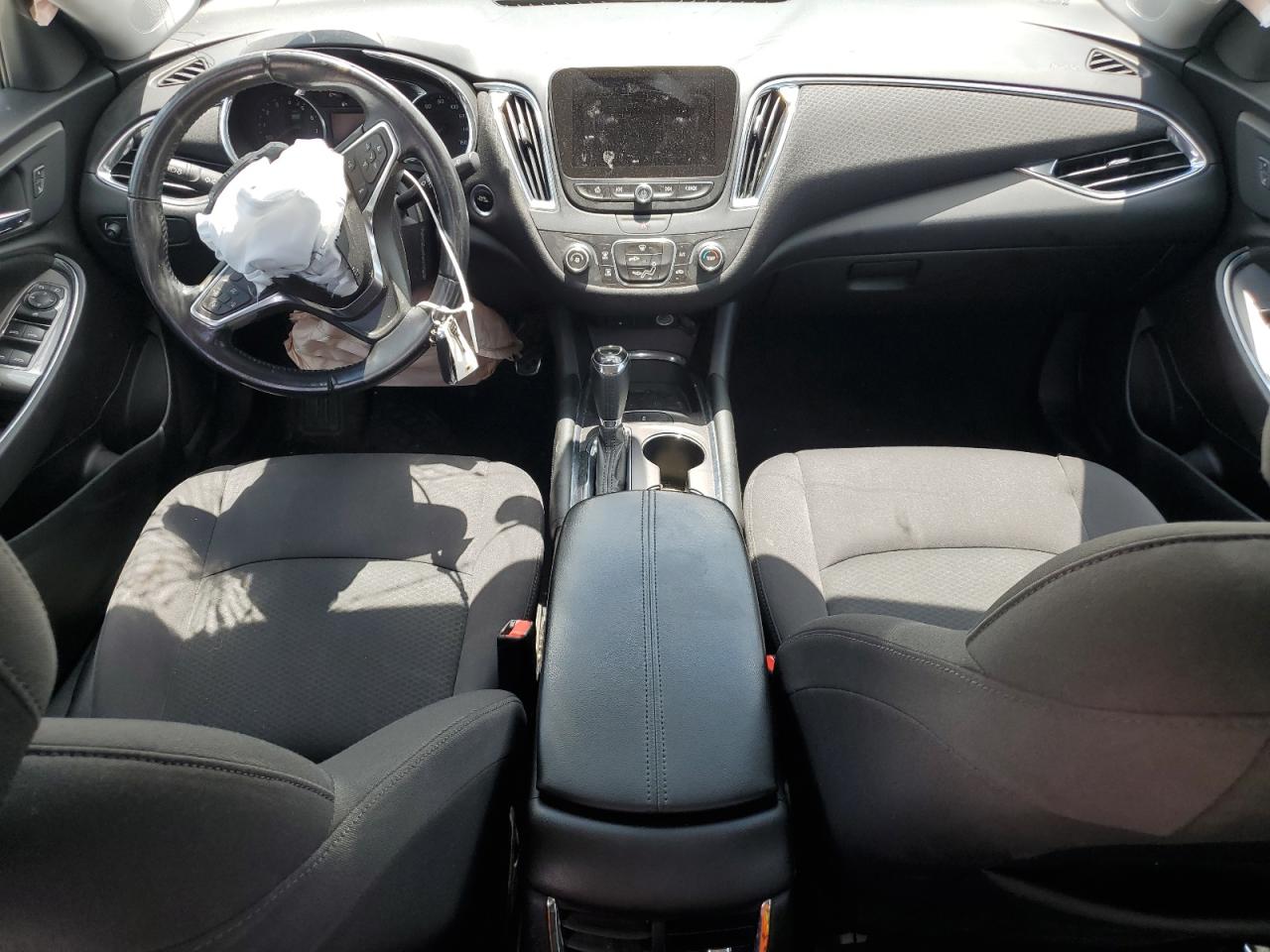 1G1ZD5STXJF100808 2018 Chevrolet Malibu Lt