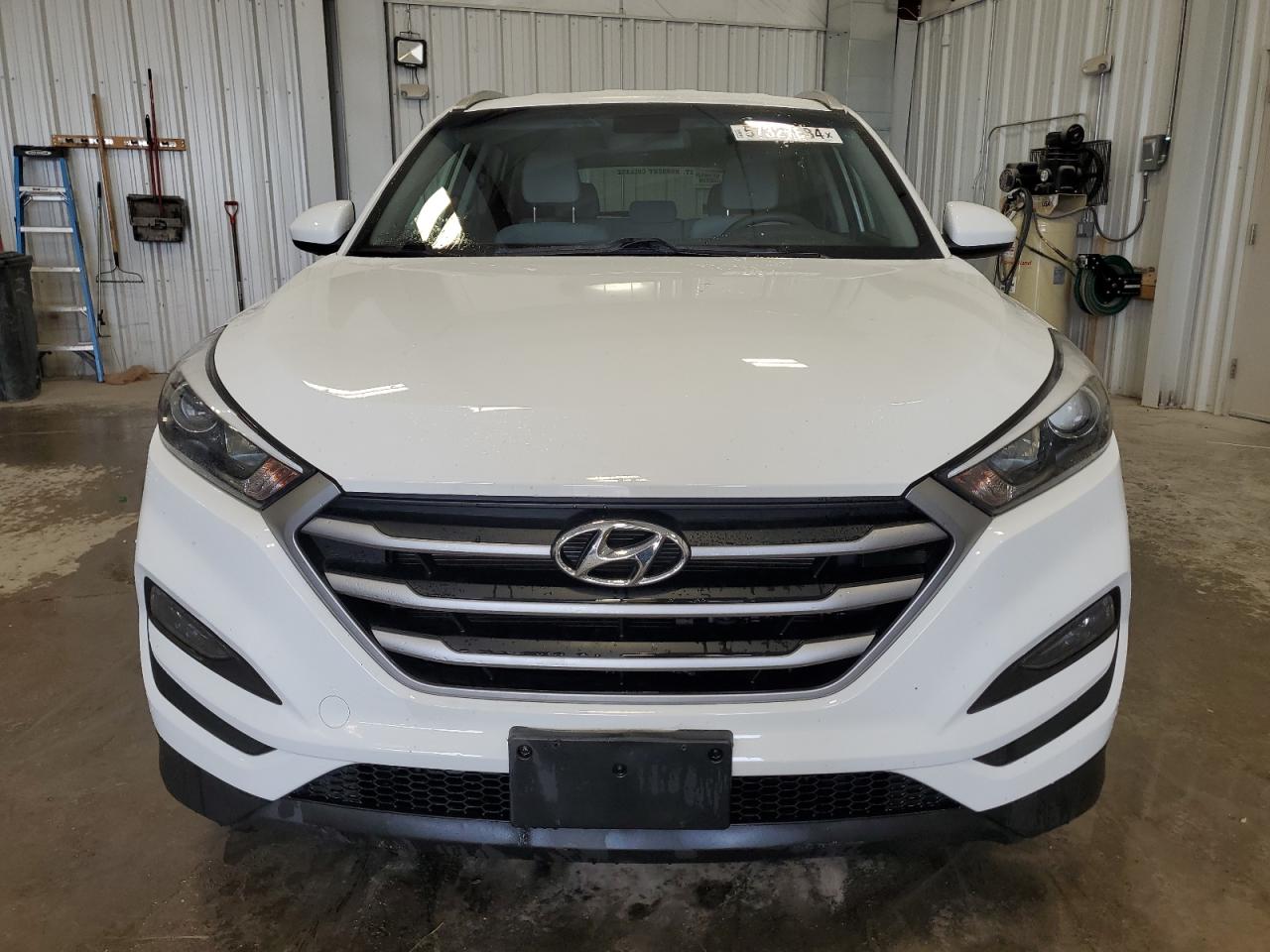 KM8J3CA48JU689385 2018 Hyundai Tucson Sel