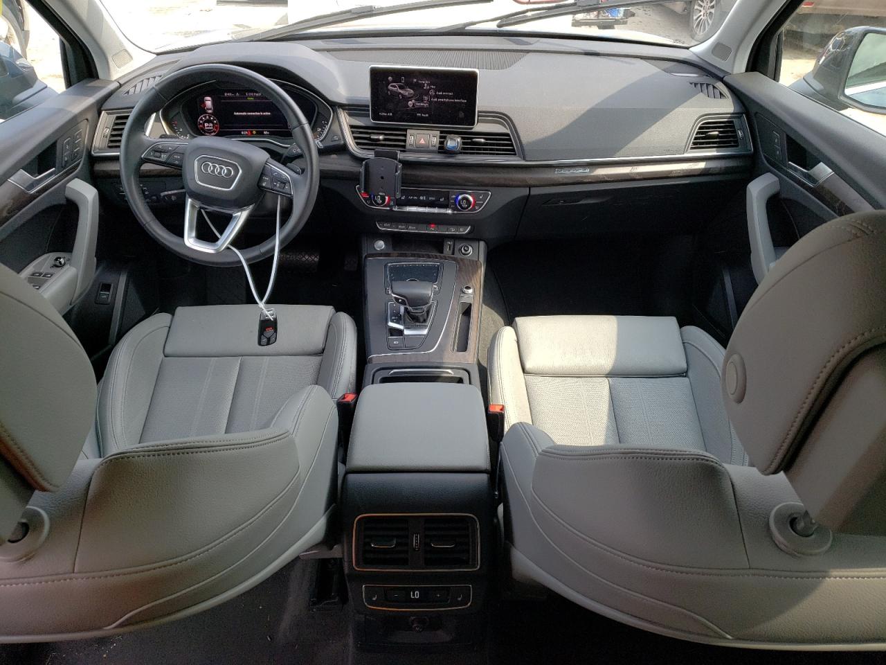 WA1BNAFY3J2203011 2018 Audi Q5 Premium Plus