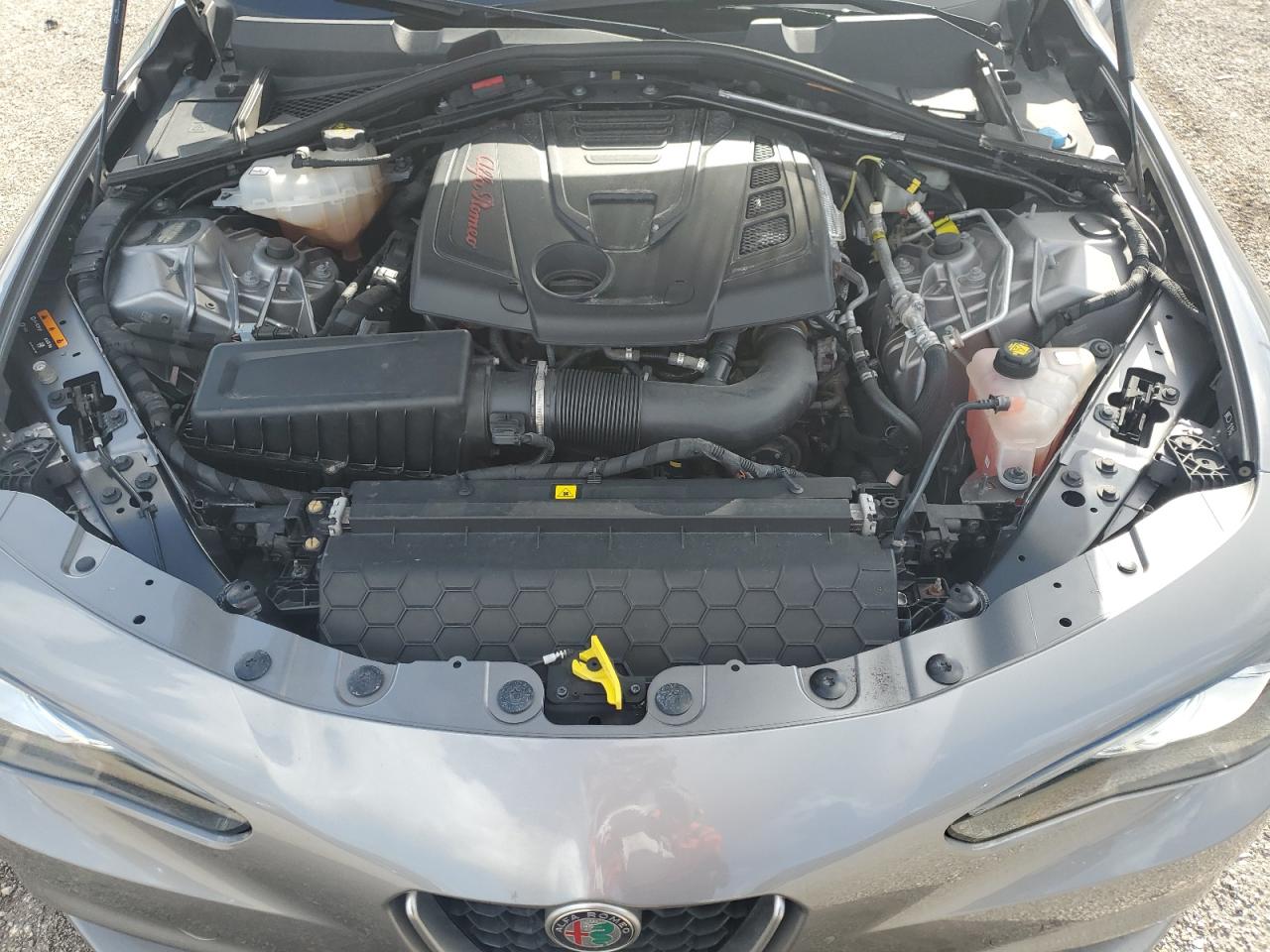 ZARFAECN8J7593598 2018 Alfa Romeo Giulia Ti