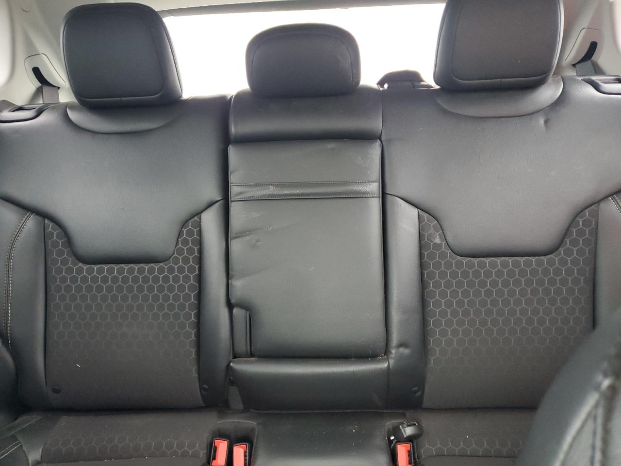 3C4NJDBB9KT813853 2019 Jeep Compass Latitude