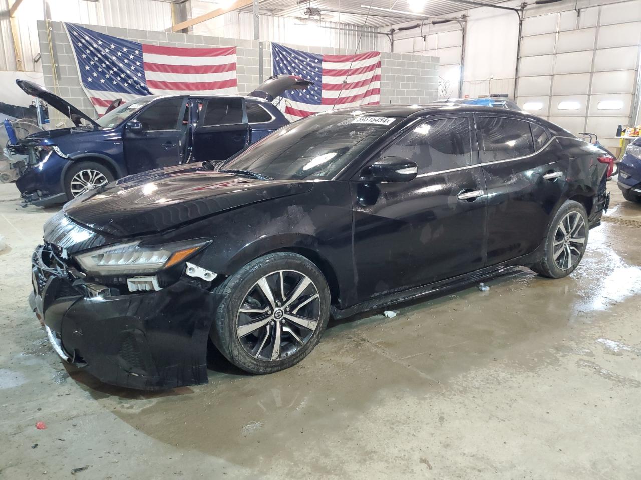 NISSAN MAXIMA S
