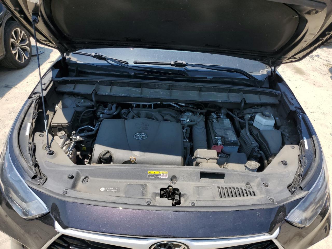 5TDBZRBH2MS130287 2021 Toyota Highlander L