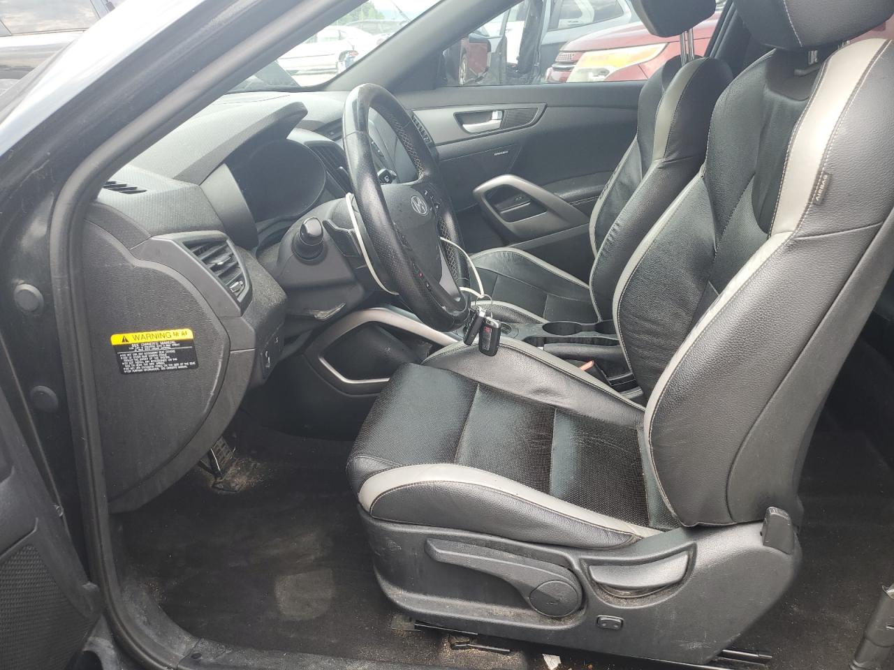 KMHTC6AE3GU252986 2016 Hyundai Veloster Turbo