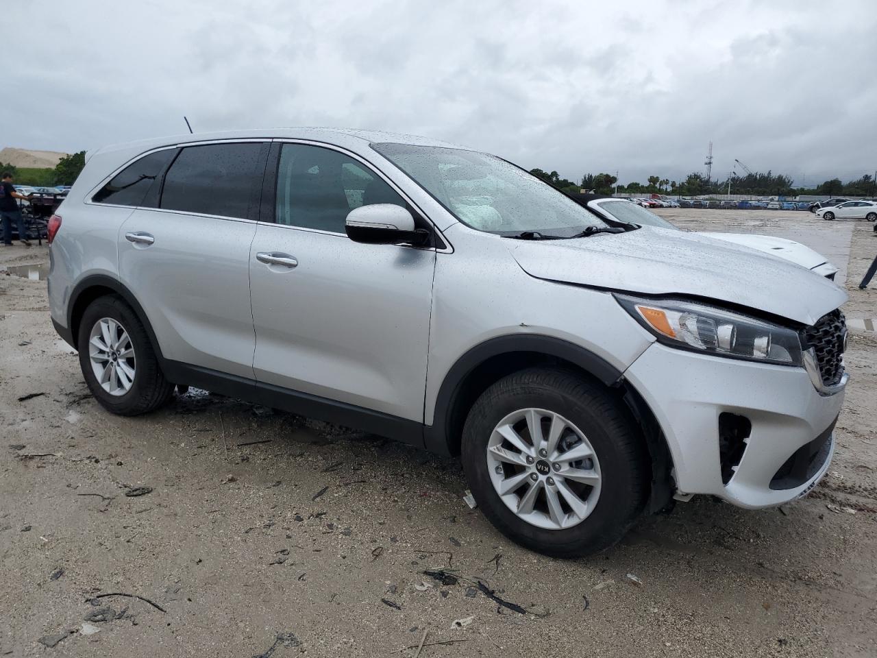 2020 Kia Sorento L vin: 5XYPG4A33LG655147