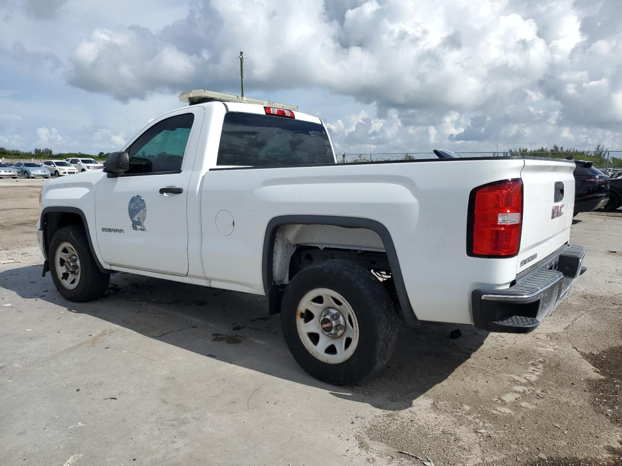 2015 GMC Sierra C1500 vin: 1GTN1TEHXFZ257674