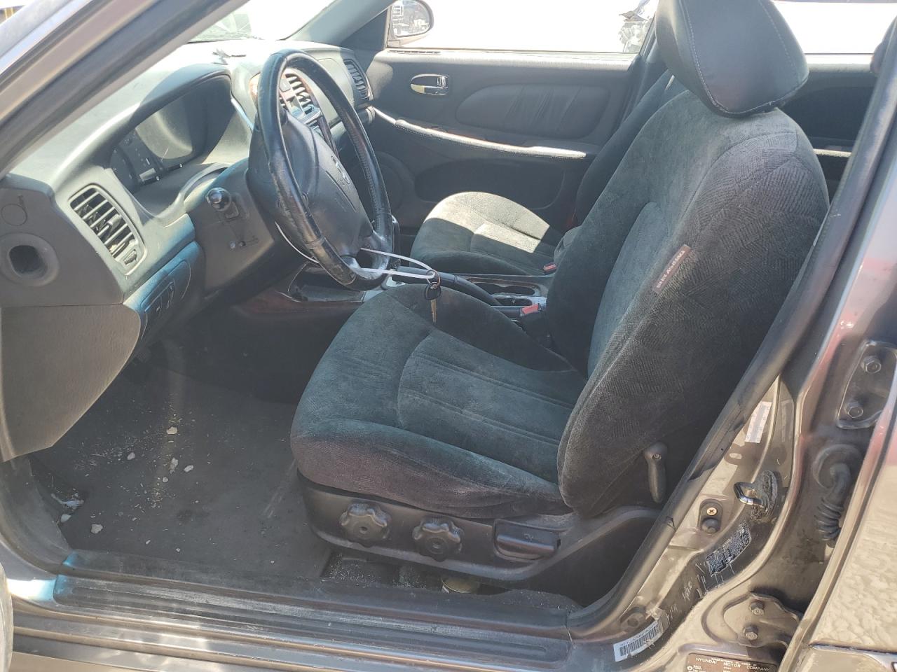 KMHWF35H32A571743 2002 Hyundai Sonata Gls