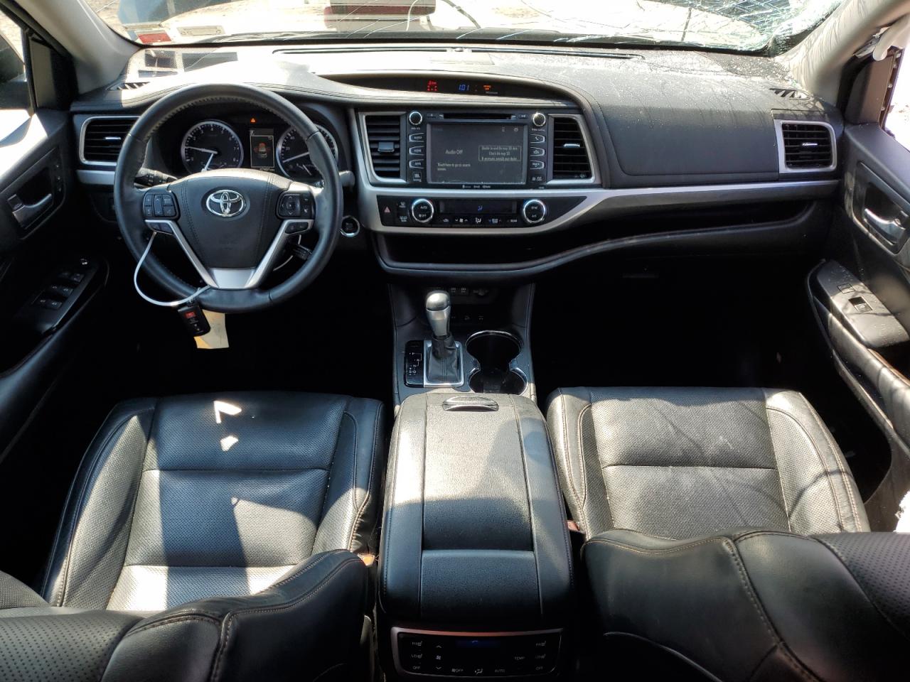 5TDDZRFH1JS890810 2018 Toyota Highlander Limited