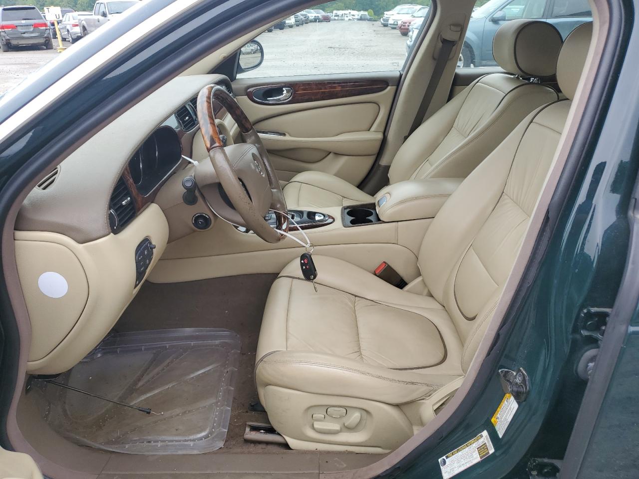 SAJWA82B16SH03242 2006 Jaguar Vandenplas