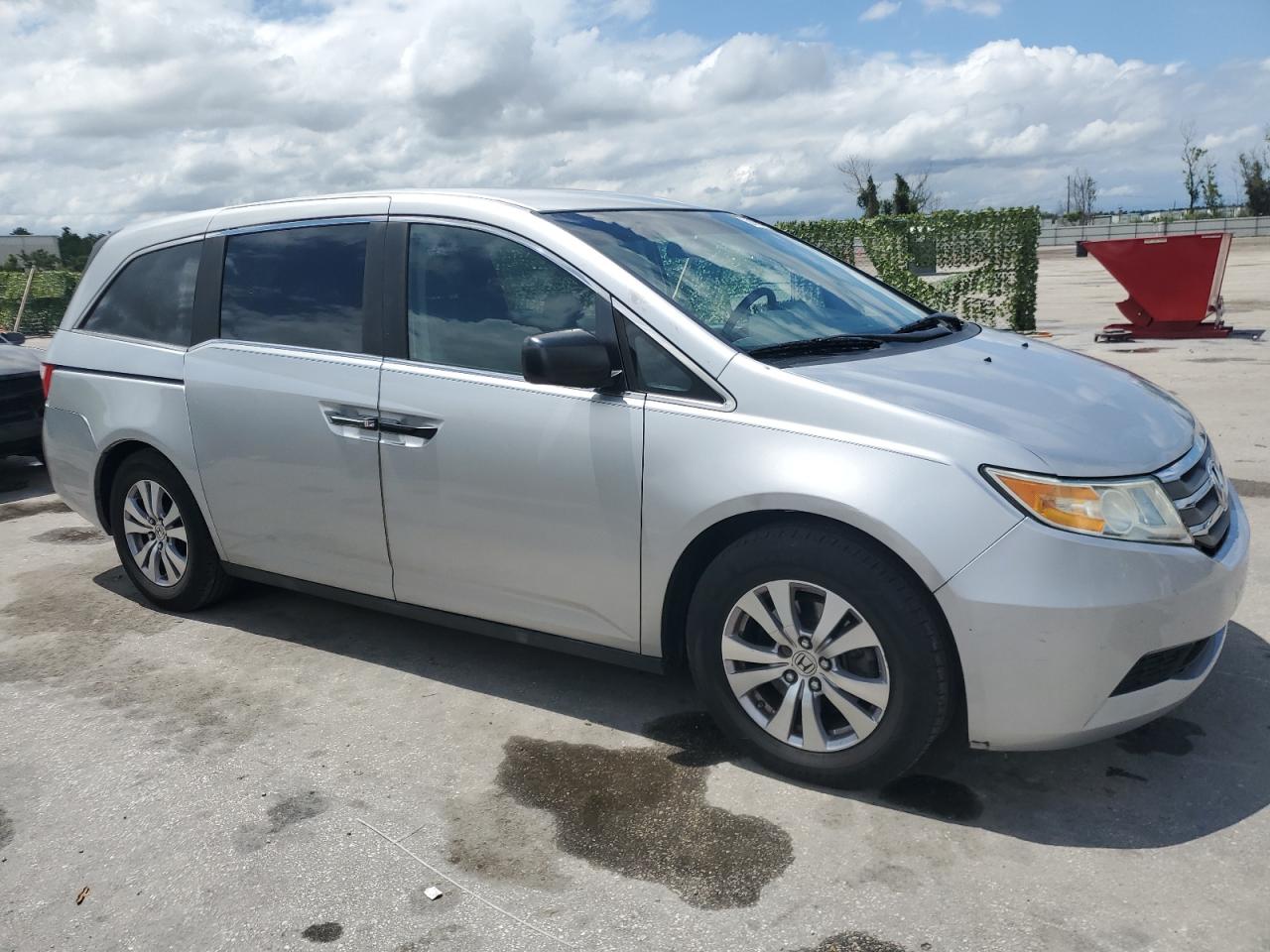 5FNRL5H25DB038560 2013 Honda Odyssey Lx