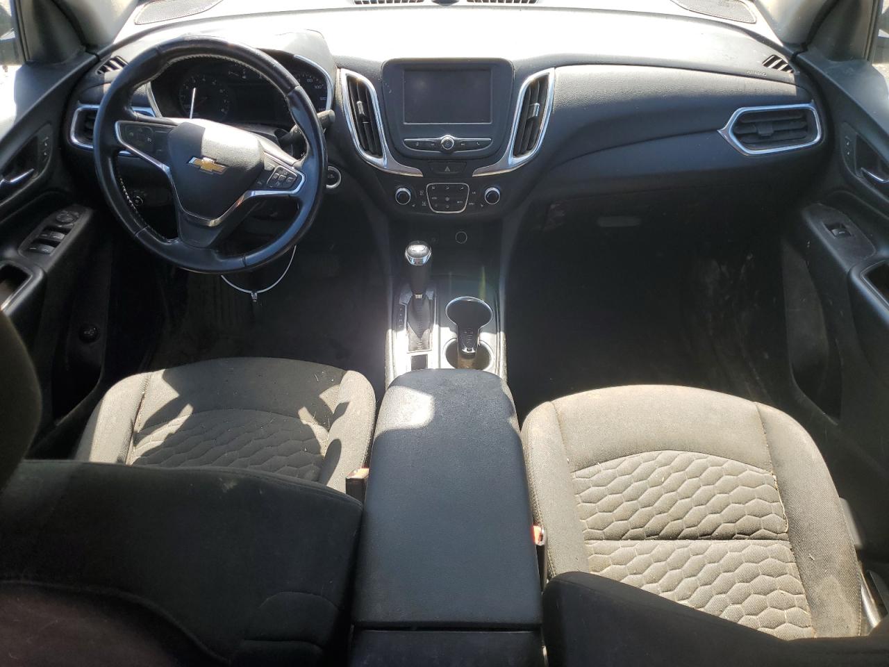 2GNAXJEV4J6350256 2018 Chevrolet Equinox Lt