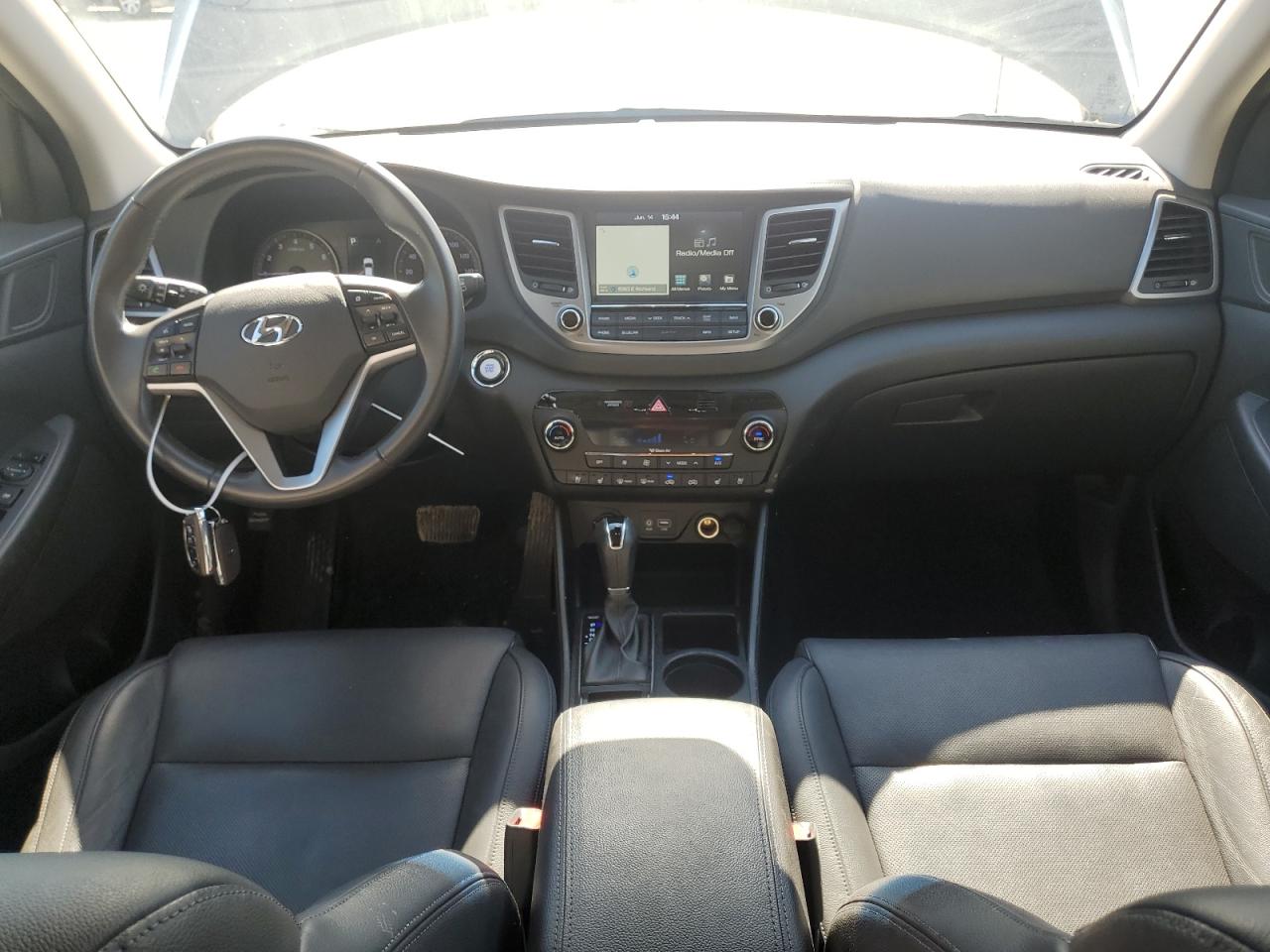 KM8J33A22GU192601 2016 Hyundai Tucson Limited