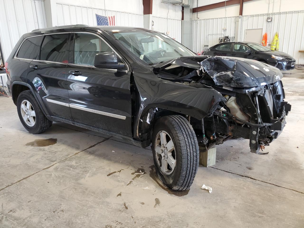 1J4RR4GGXBC654555 2011 Jeep Grand Cherokee Laredo