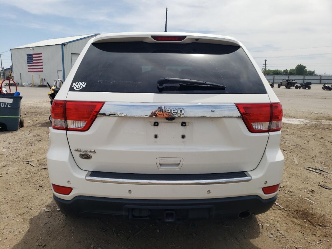 1J4RR6GG9BC684013 2011 Jeep Grand Cherokee Overland