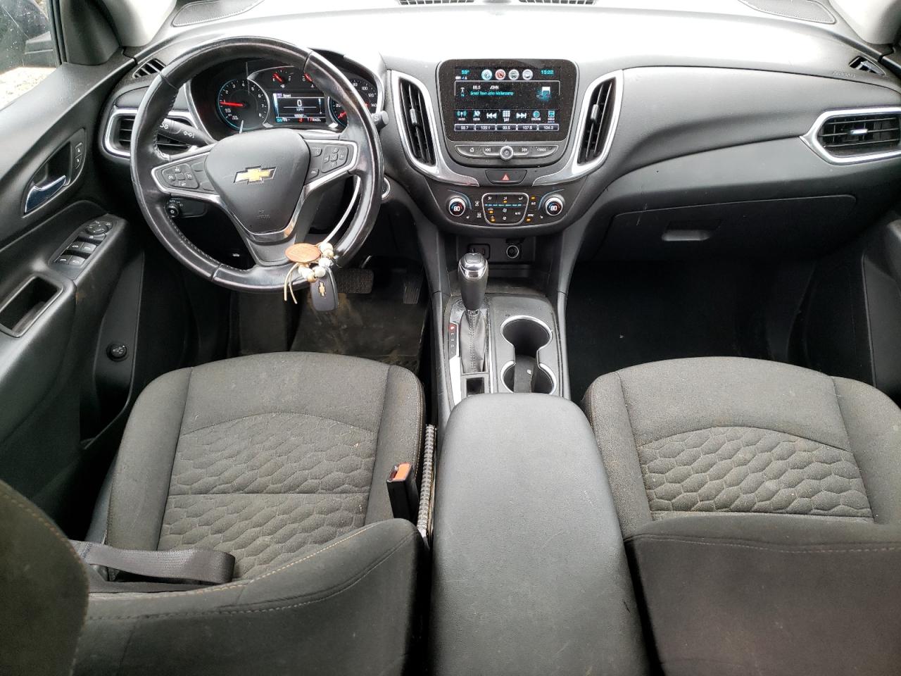 3GNAXJEV3JS607635 2018 Chevrolet Equinox Lt