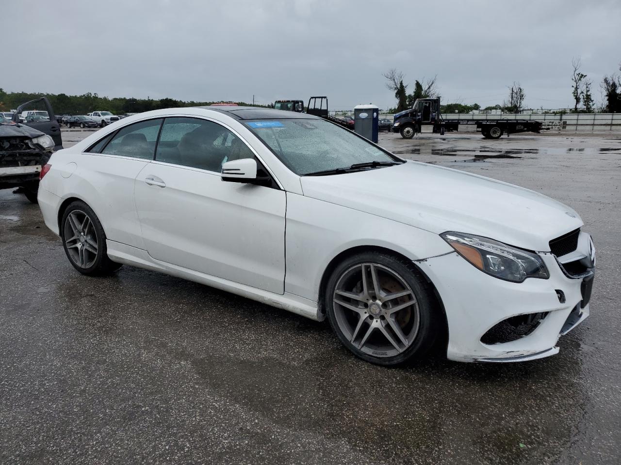 2016 Mercedes-Benz E 400 4Matic vin: WDDKJ6HB8GF327774