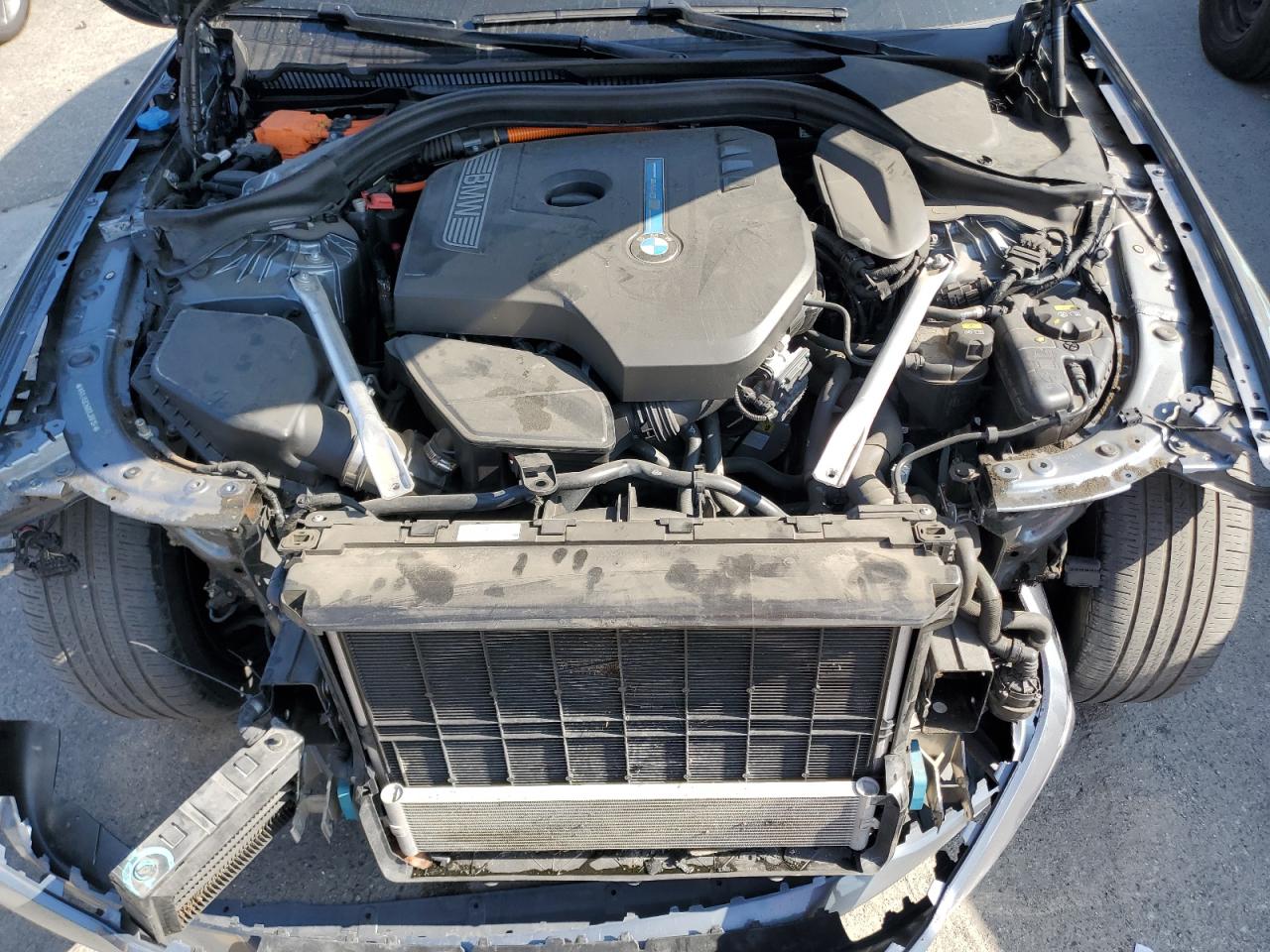 WBAJA9C56KB389194 2019 BMW 530E