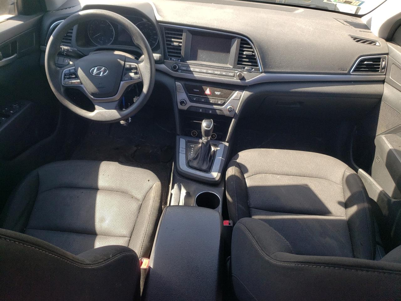 5NPD74LF3JH359822 2018 Hyundai Elantra Se