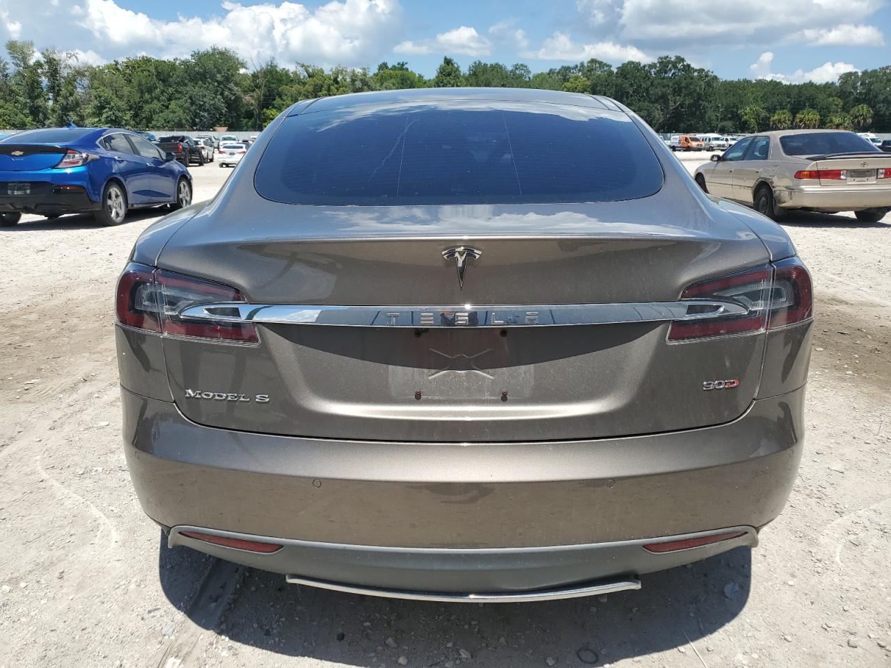 5YJSA1E24GF131563 2016 Tesla Model S