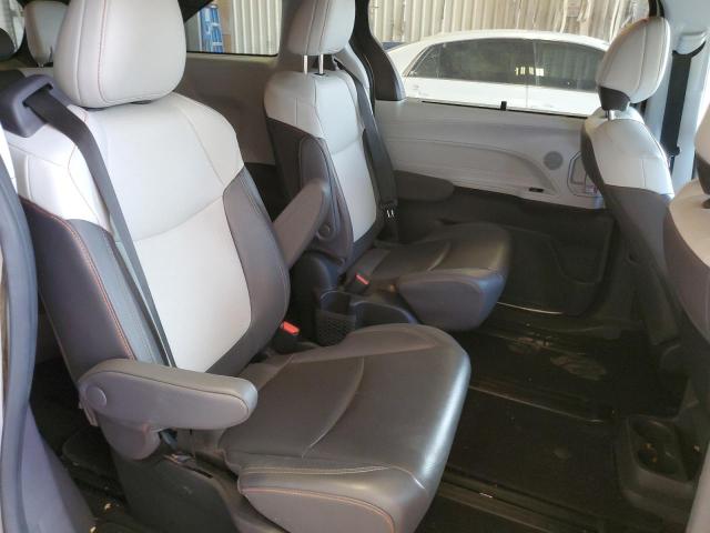 2022 TOYOTA SIENNA XSE - 5TDXRKECXNS095383