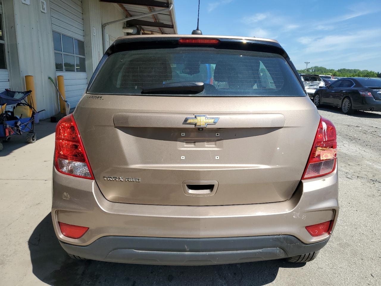 3GNCJNSB1JL290895 2018 Chevrolet Trax Ls