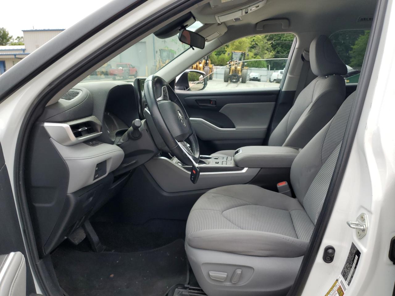 5TDBZRBHXNS578178 2022 Toyota Highlander L