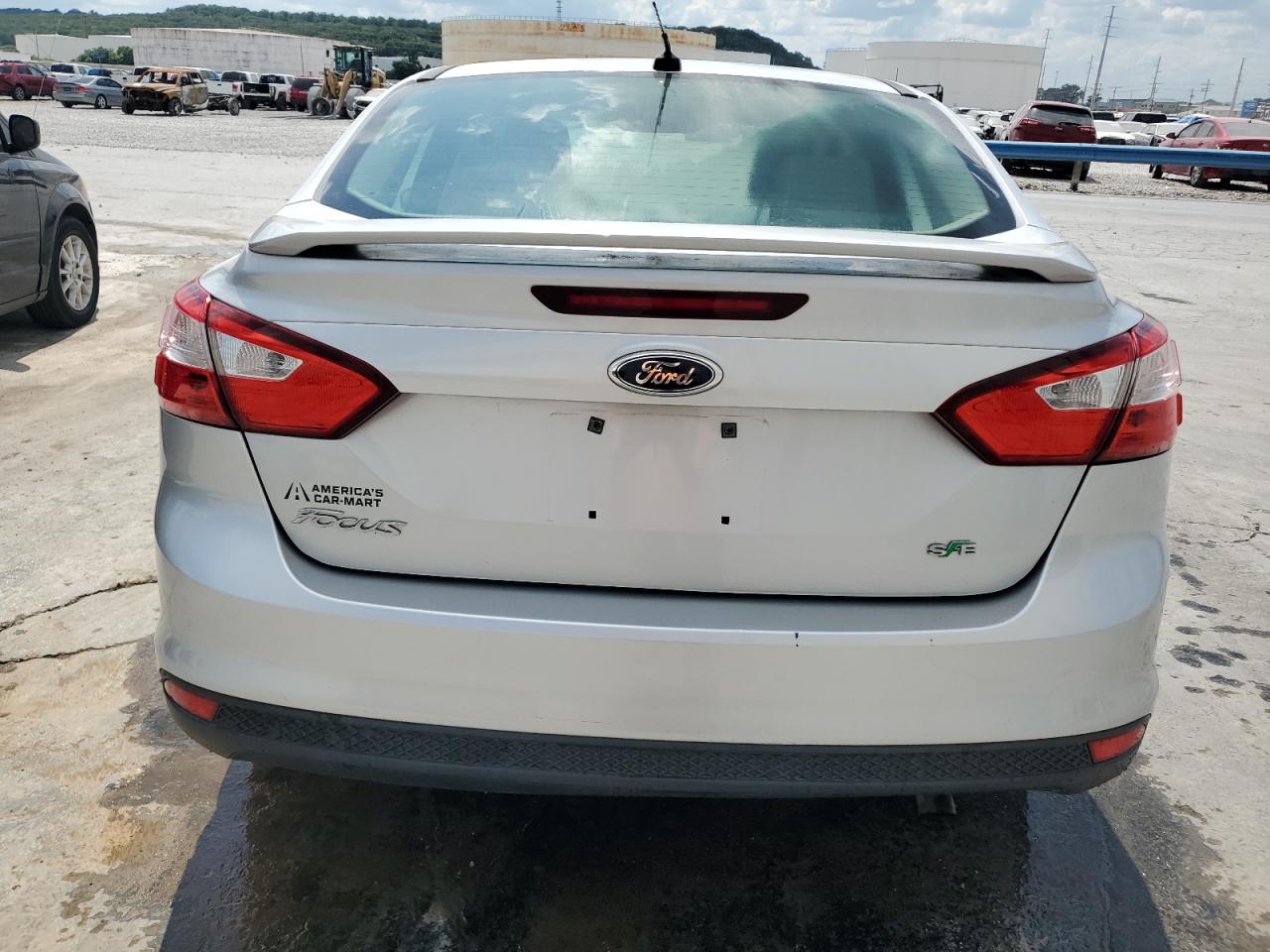 1FAHP3F25CL257088 2012 Ford Focus Se