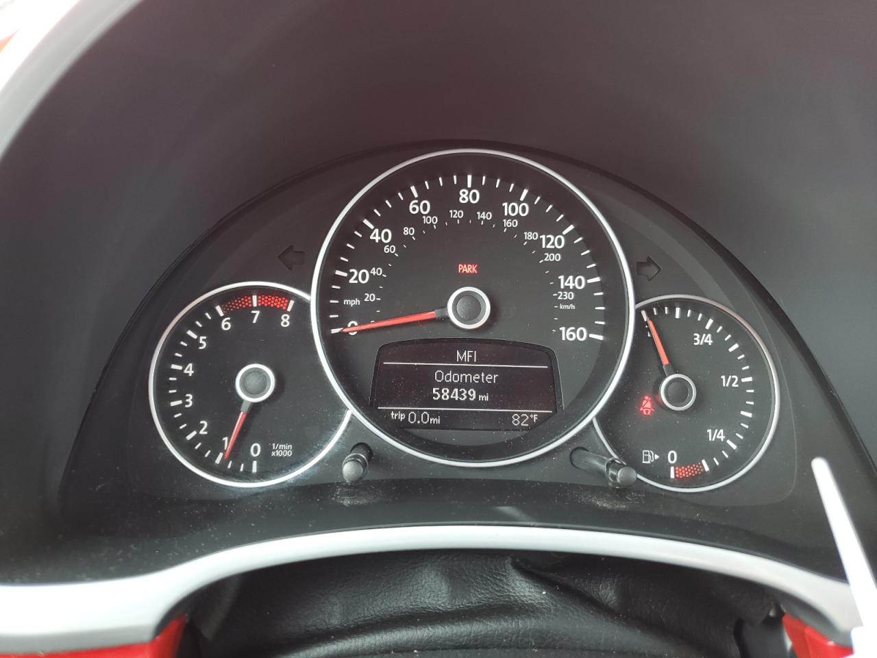 3VWHX7AT0CM653667 2012 Volkswagen Beetle