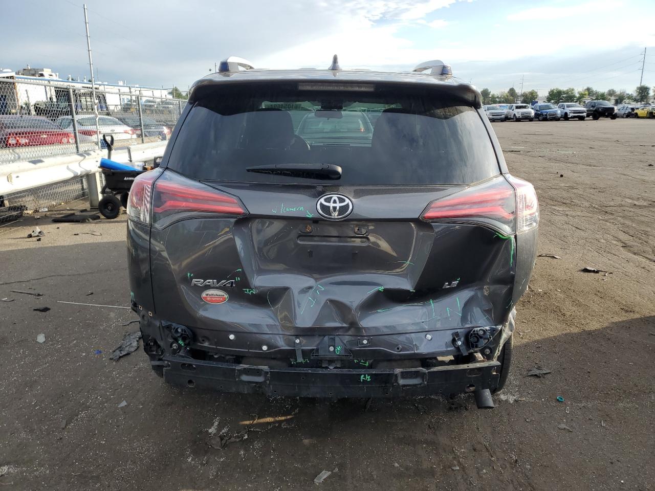 2016 Toyota Rav4 Le vin: JTMZFREV2GD081083