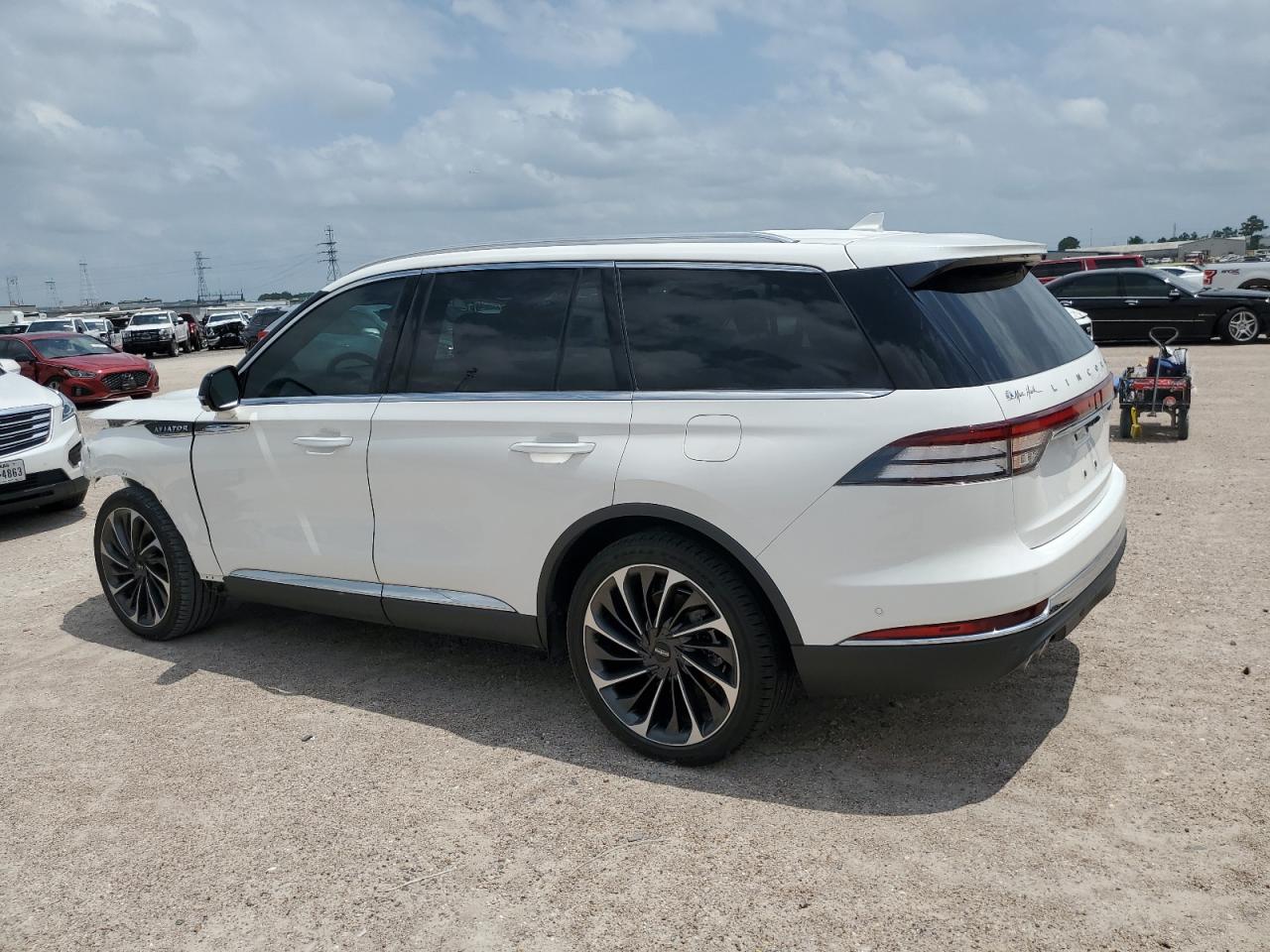 5LM5J7WC5PGL08515 2023 Lincoln Aviator Reserve