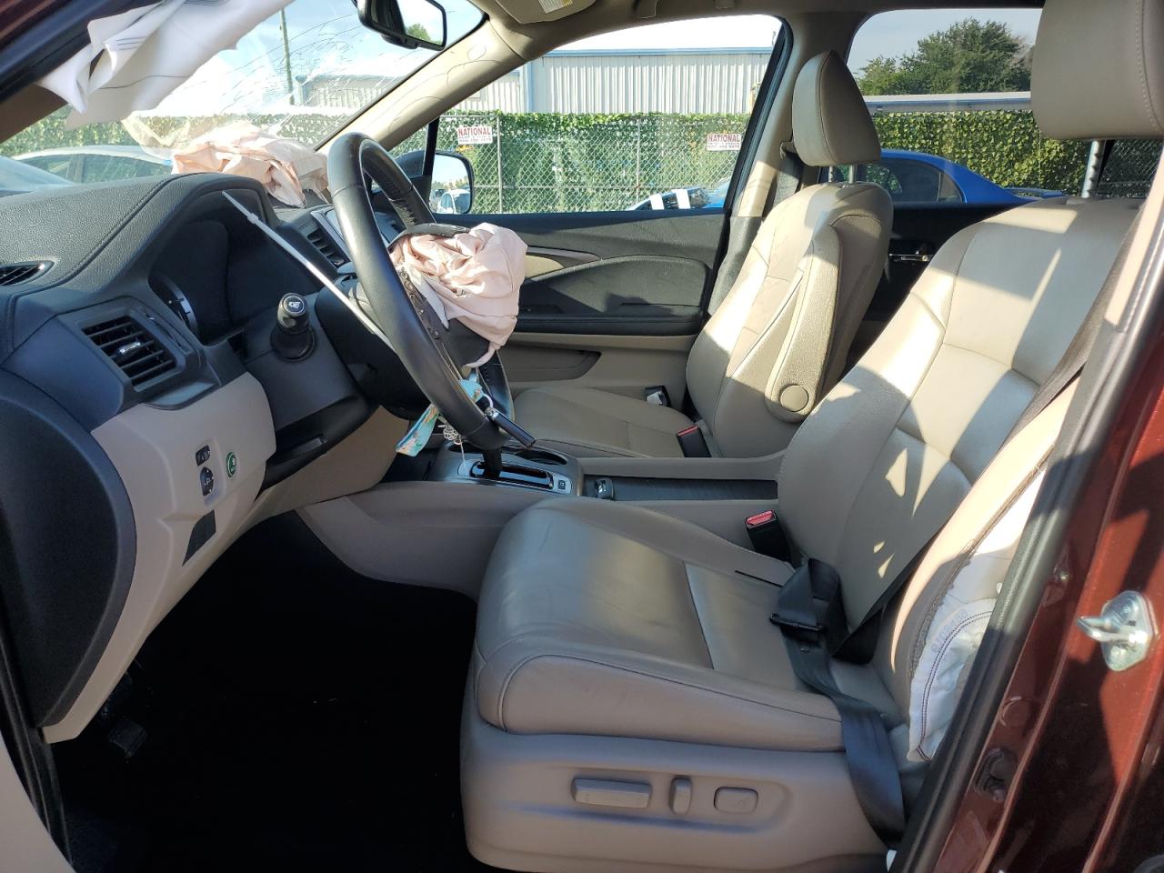 5FNYF6H75JB069128 2018 Honda Pilot Exln