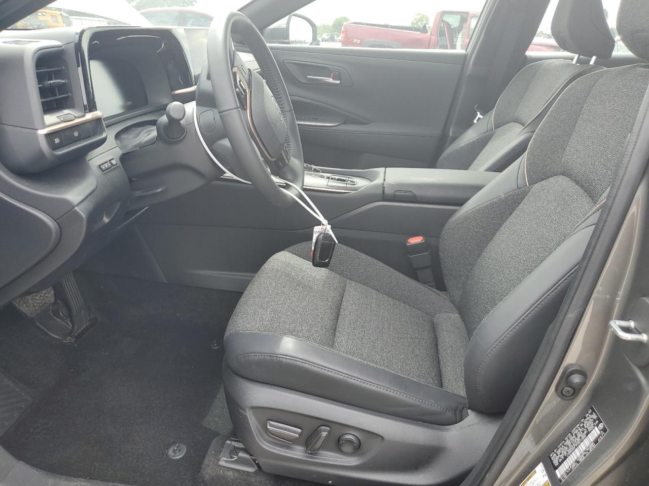 JTDAAAAF7P3010365 2023 Toyota Crown Xle