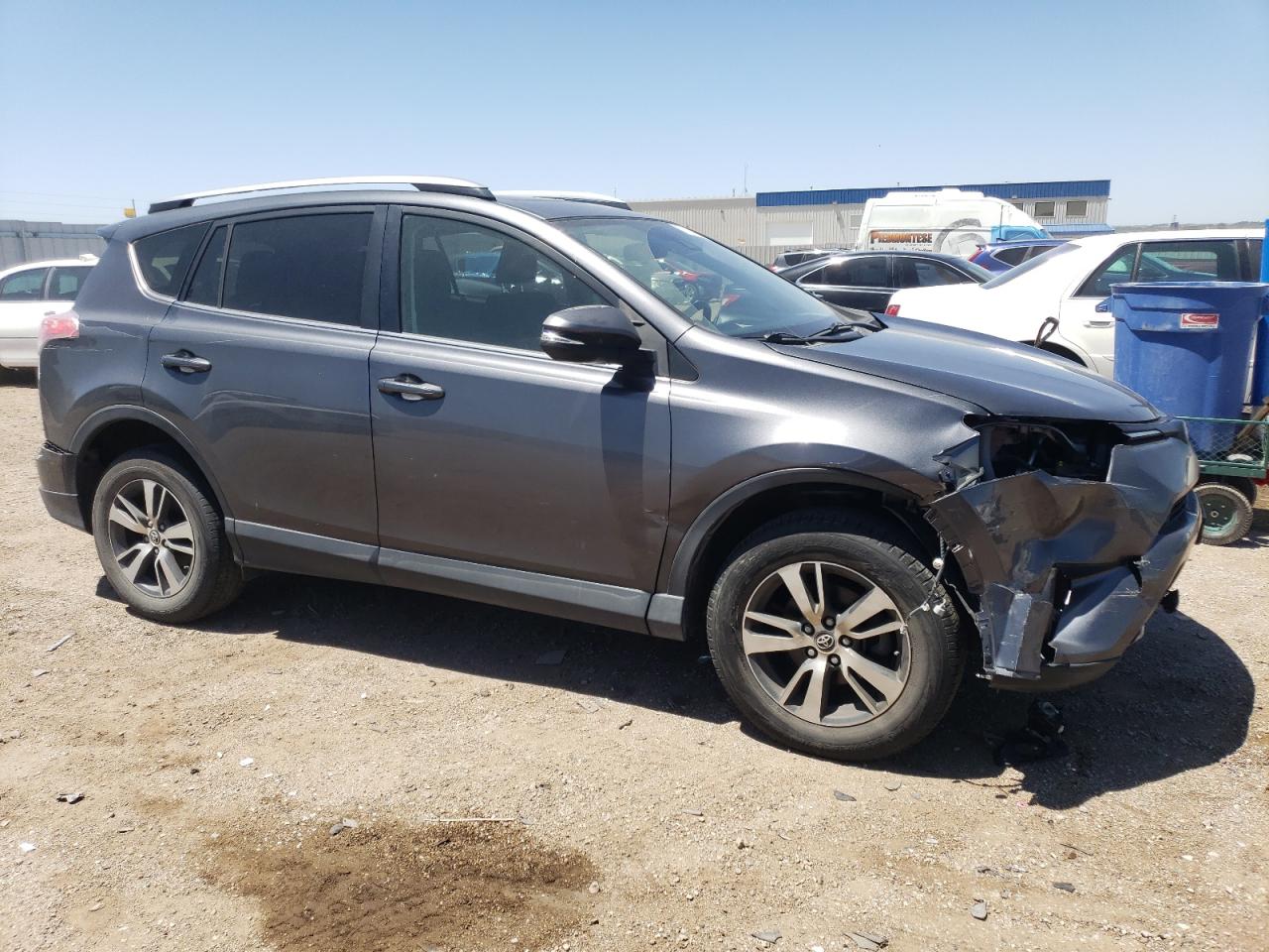 JTMRFREV7HD203437 2017 Toyota Rav4 Xle