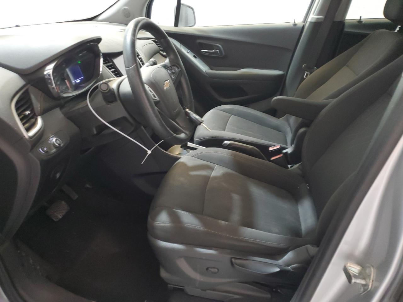 3GNCJPSB5LL210058 2020 Chevrolet Trax 1Lt