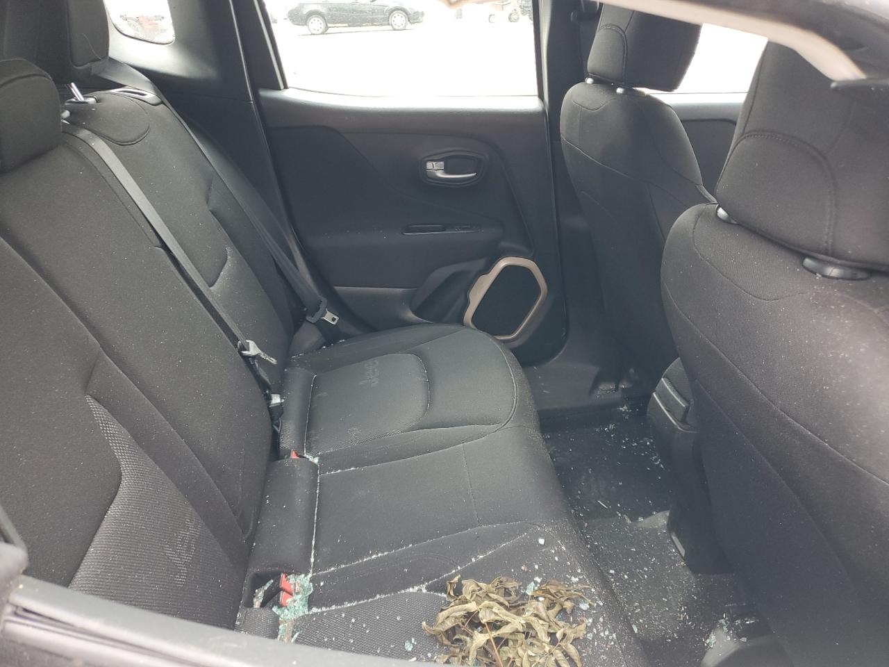 ZACCJBAT6GPD73935 2016 Jeep Renegade Sport