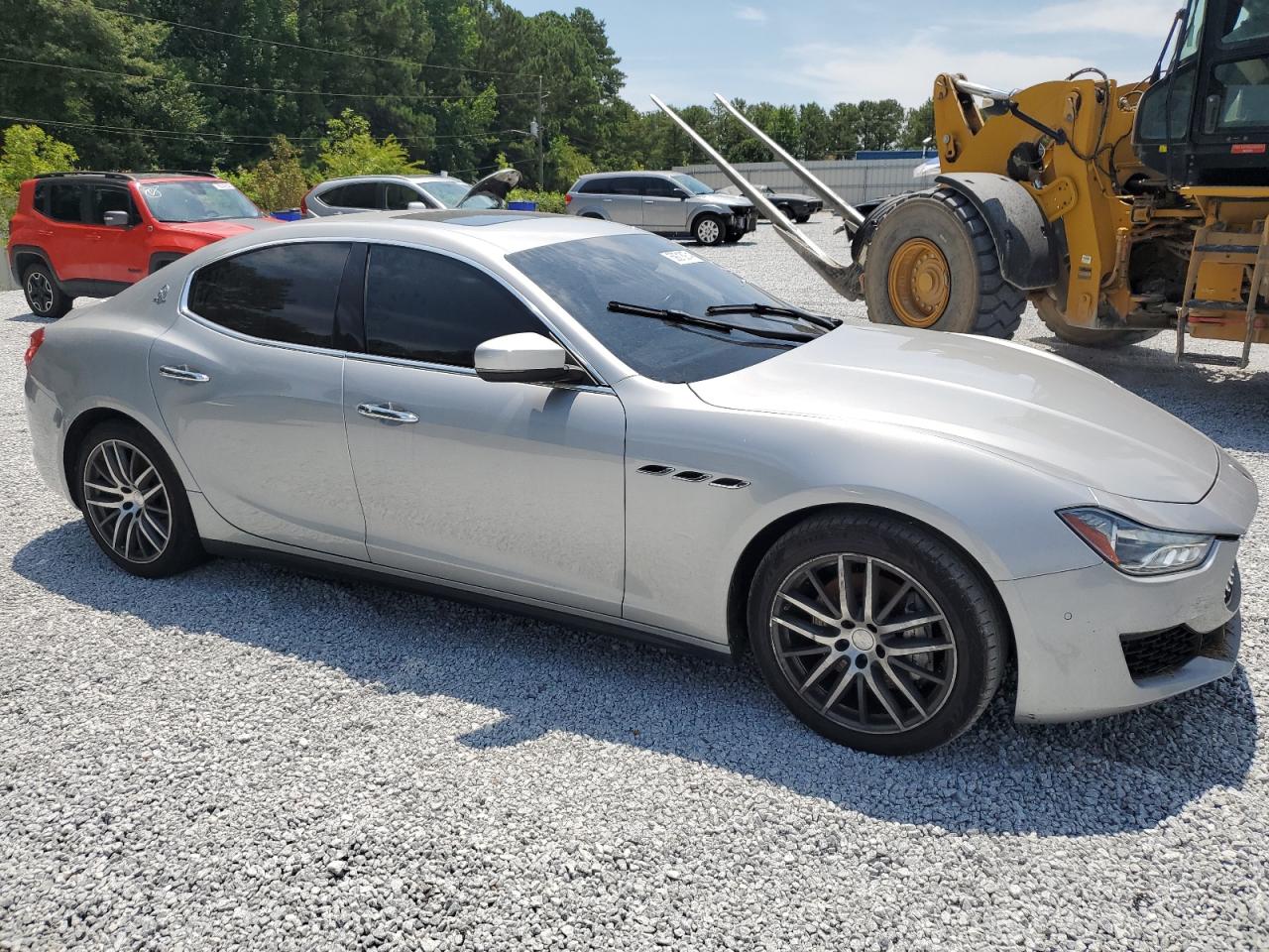 2018 Maserati Ghibli vin: ZAM57XSAXJ1284812