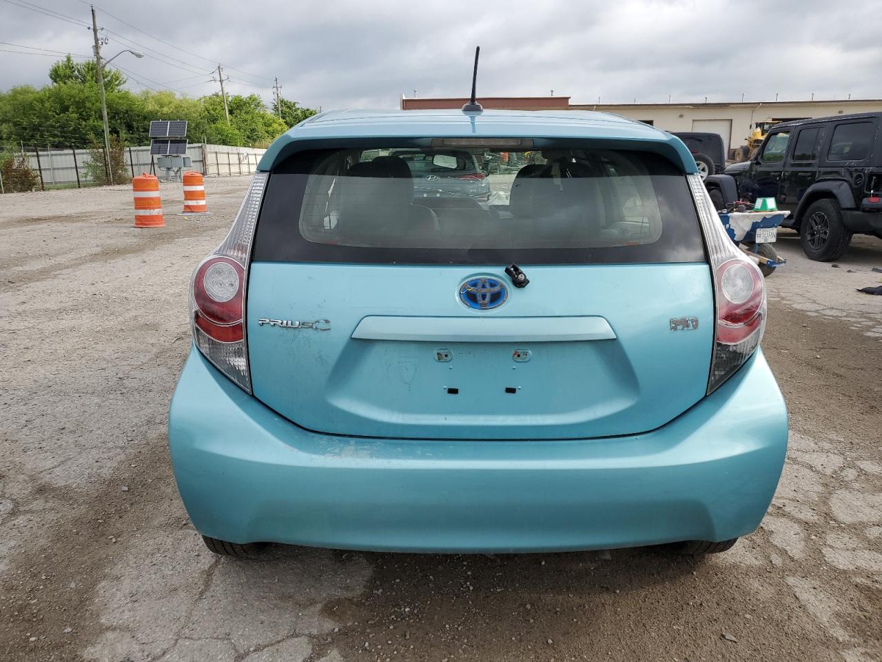 JTDKDTB39E1065999 2014 Toyota Prius C