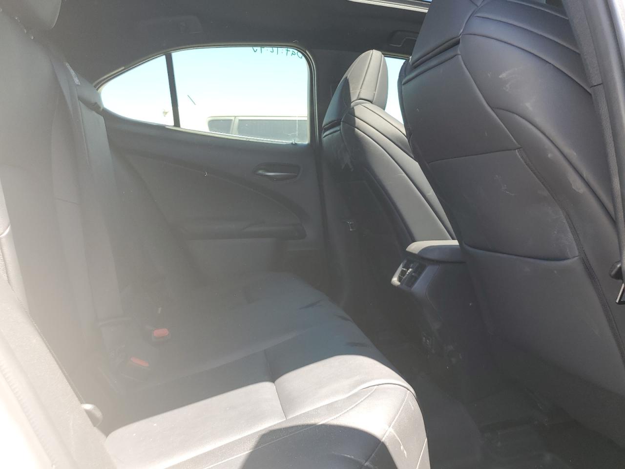 JTHY3JBH4K2001970 2019 Lexus Ux 200