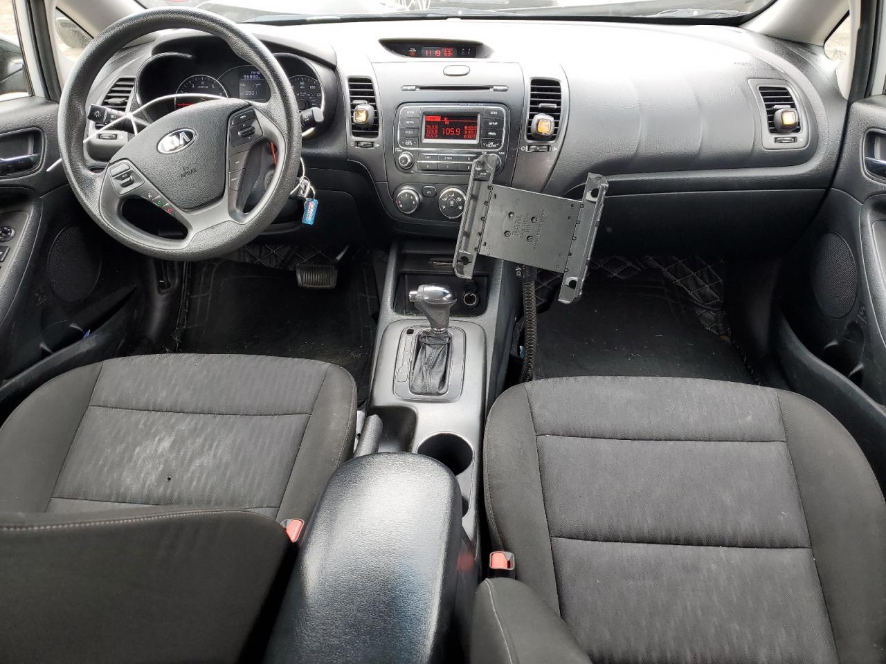 KNAFK4A61G5496743 2016 Kia Forte Lx